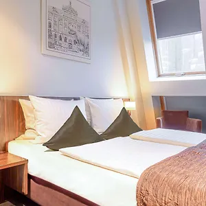 Ramada By Wyndham Frankfurt Centre Fráncfort del Meno