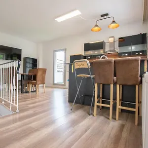 Tolstov-hotels Spacious House Appartement Düsseldorf